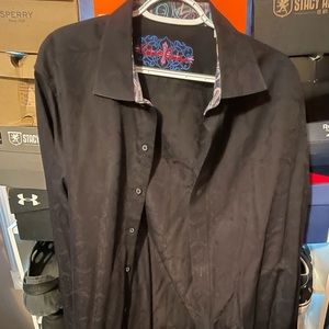 Robert Graham Long S XL, smoke free home. Barely used like new. Black in color.